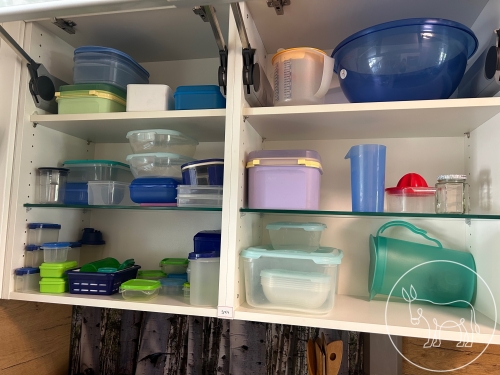 Bild 377 - Tupper Ware und Aufbewahrungsdosen