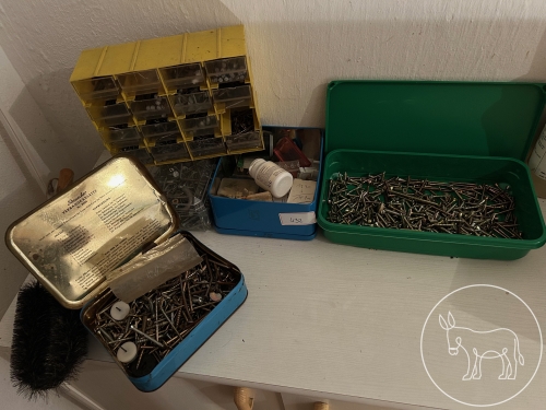 Bild 433 - Schrauben und Nägel Konvolut