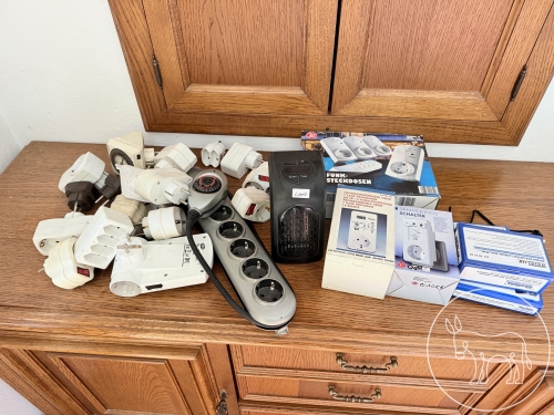 Bild 004 - Steckdosen Konvolut