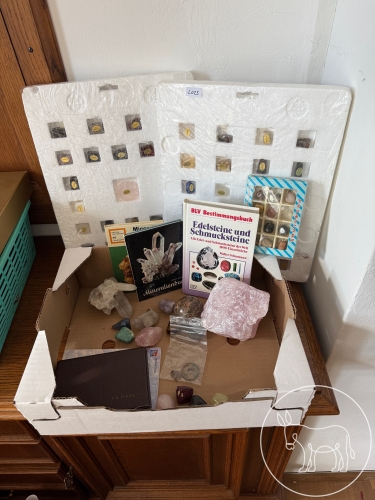 Bild 023 - Mineralien Konvolut