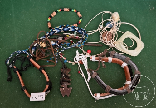 Bild 097 - Schmuck Konvolut