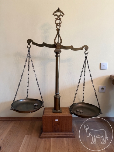 103 - Große Messing-Waage