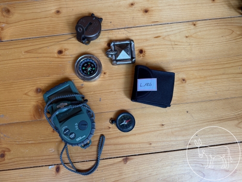 Bild 186 - Kompass Konvolut