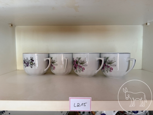 Bild 215 - 4 Tassen / Häferl