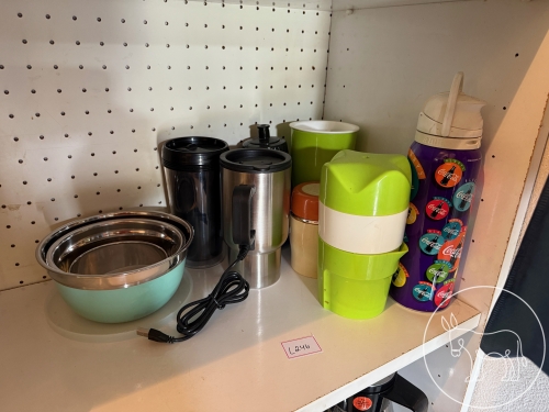 Bild 246 - Becher Konvolut