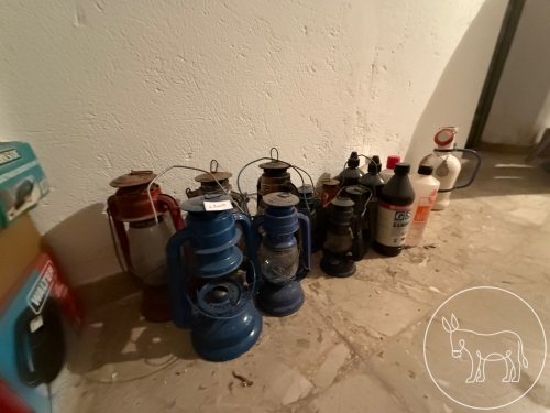 Bild 305 - Petroleum Lampen