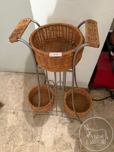 Bild 312 - Ständer mit 3 Körben