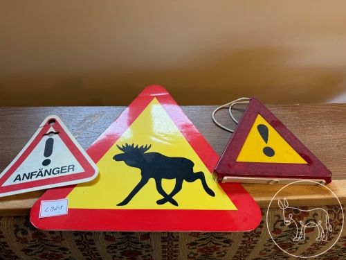 Bild 328 - Schilder Konvolut