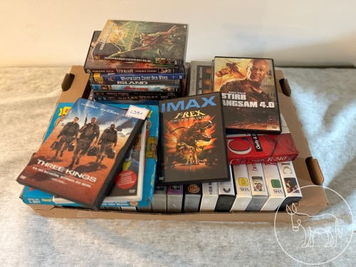 Bild 391 - DVD und VHS Konvolut