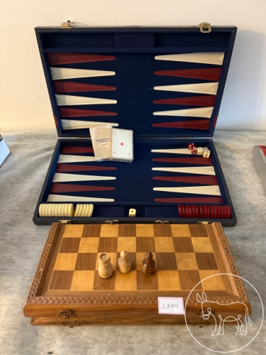 Bild 394 - Backgammon, Schach, Karten
