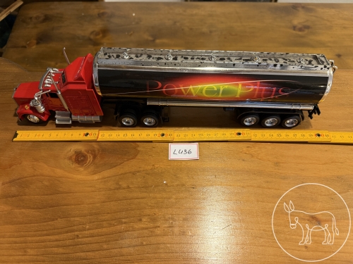 Bild 436 - Trtuck mit Anhänger