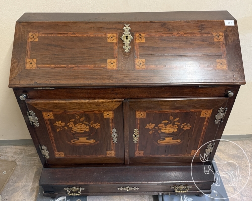 001 - Antiker Sekretär