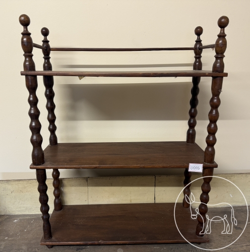 Bild 006 - gedrechseltes Holzregal