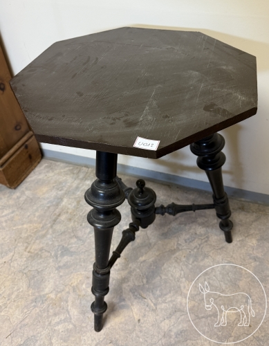 Bild 012 - Beistelltisch 8-eckig Holz