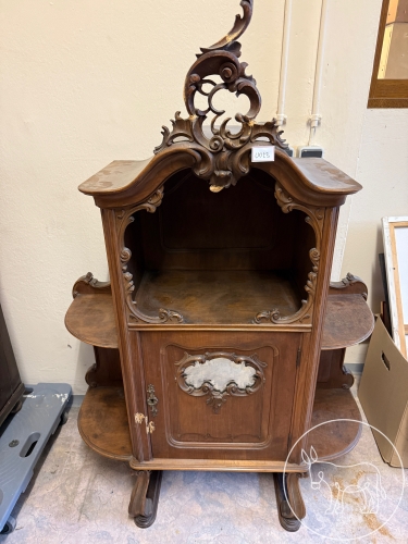 Bild 023 - Holzaufbau Kredenz/Regal