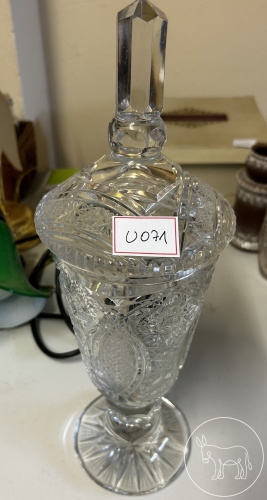 Bild 071 - Bleikristall-Vase mit Deckel