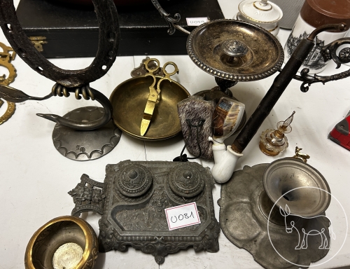 Bild 081 - Diverse Utensilien