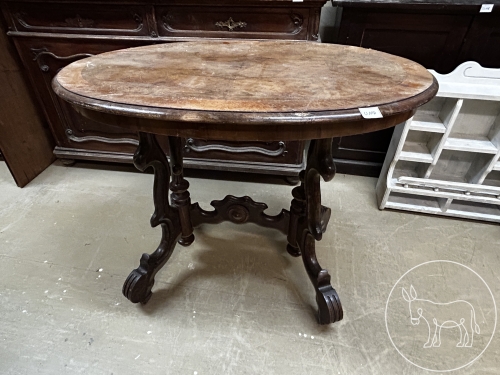 116 - Antiker ovaler Tisch