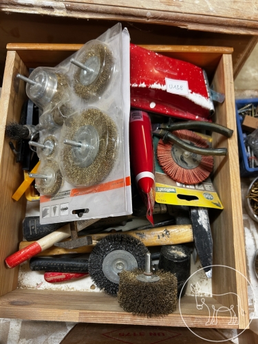 Bild 138 - Werkzeug und Zubehör