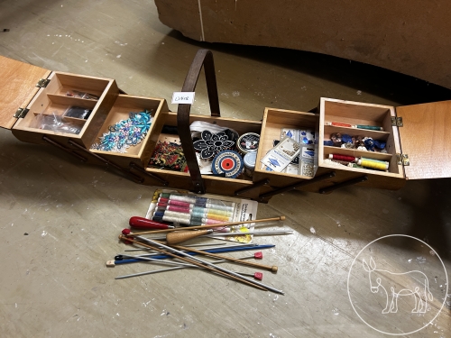 Bild 148 - Näh- und Handarbeits-Zeug