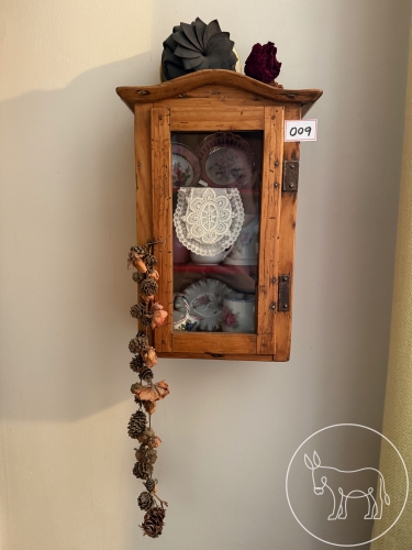 009 - Antikes bäuerliches Kästchen