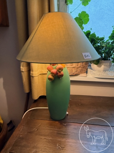 010 - grüne Leselampe mit Deko