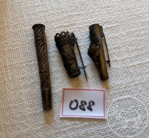 Bild 088 - handgefertigte Hutnadeln etc.