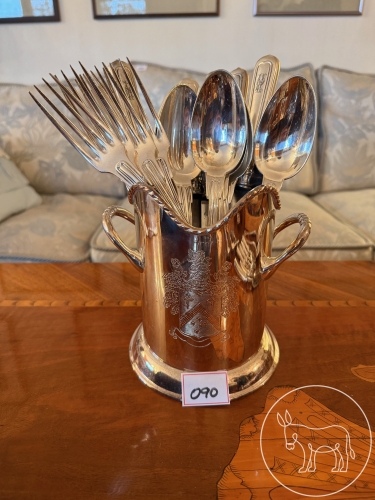 090 - Conraetz Besteck-Set in Kühler