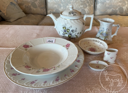 112 - Florales Porzellan Konvolut