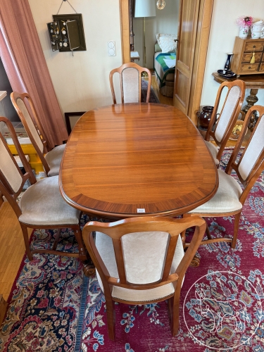 115 - Esstisch-Gruppe mit 6 Sessel