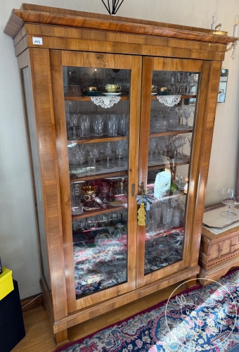 143 - Biedermeier Glasschrank