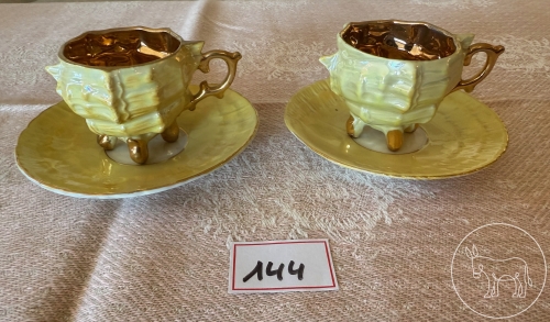 144 - 2 antike Espresso Tassen