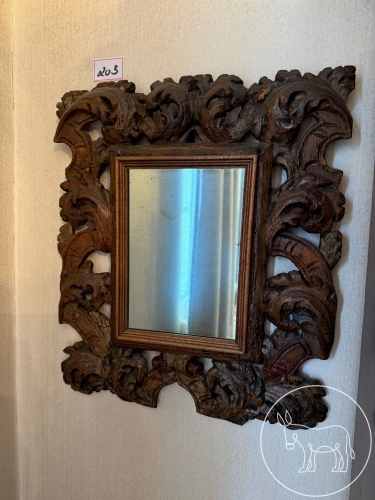 203 - Geschnitzer Spiegel