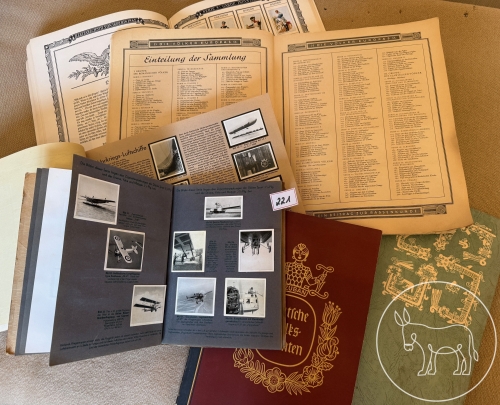 221 - Antike Stickerhefte