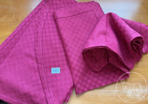 Bild 332 - Tischwäsche Konvolut 