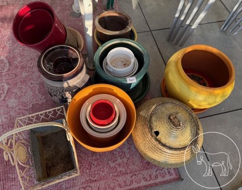 Bild 365 - Übertöpfe Konvolut