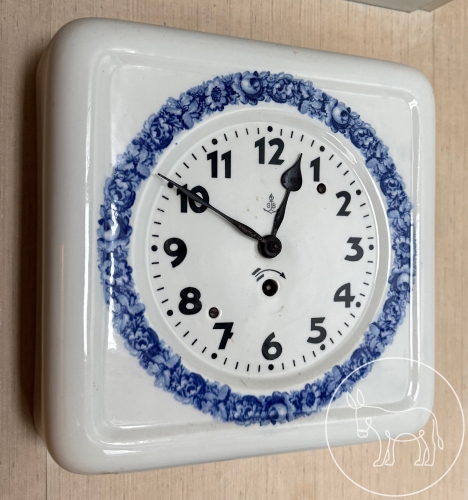 373 - Küchenuhr mit Delfter Dekor