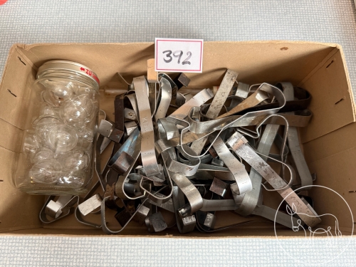 392 - Antike Einmachutensilien