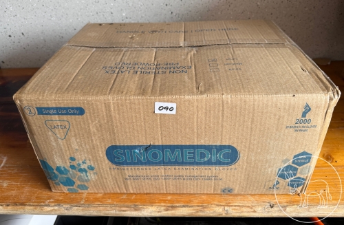 090 - 2000 Stück Latexhandschuhe
