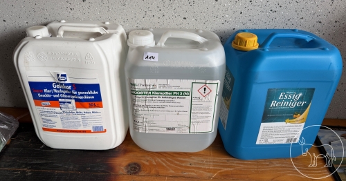 Bild 114 - Reinigungsmittel Konvolut