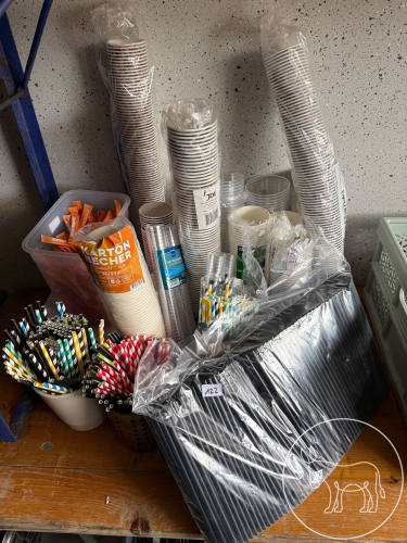 Bild 122 - To Go Konvolut