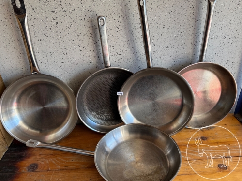 222 - 5 Edelstahlpfannen