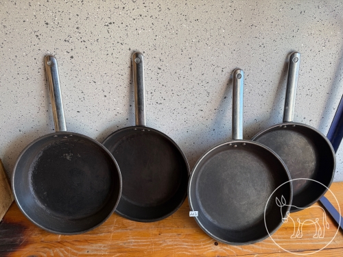 Bild 223 - 4 beschichtete Pfannen