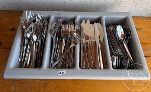 Bild 238 - Besteck-Konvolut 1