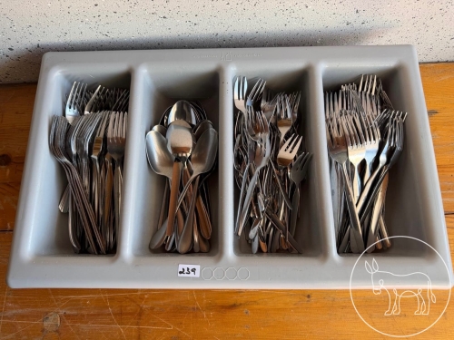 Bild 239 - Besteck-Konvolut 2