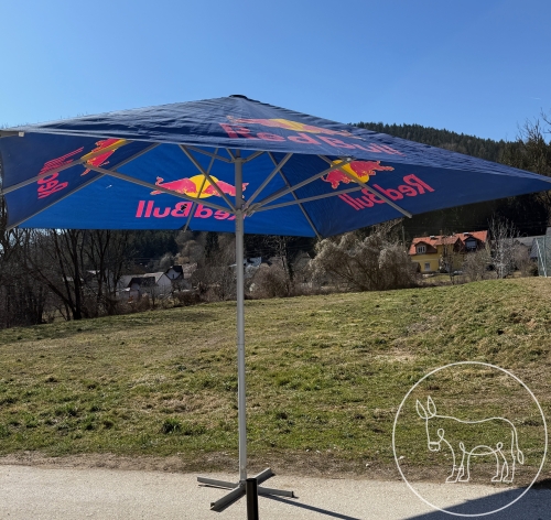 262 - Red Bull Sonnenschirm
