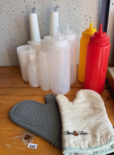 268 - Kunststoff Flaschen Konvolut