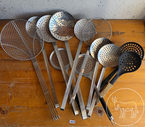 323 - großes Schöpfklellen Konvolut