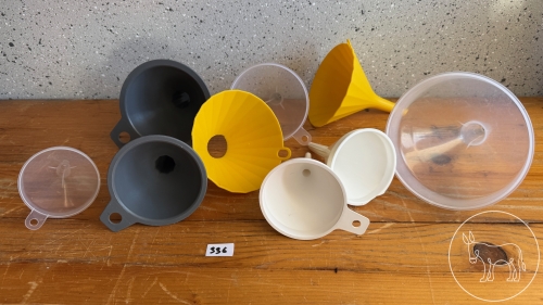 Bild 336 - Trichter Konvolut