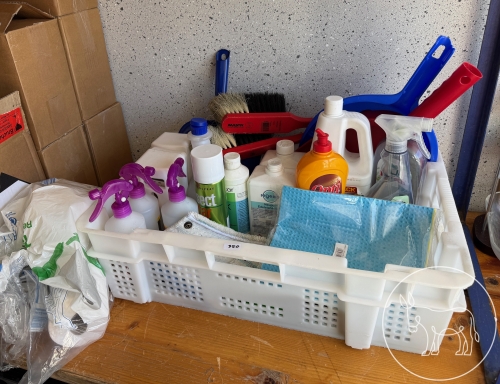 350 - Reinigungsmittel Konvolut offen